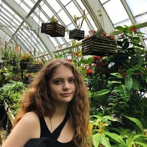 Meet your Posher, Sarah